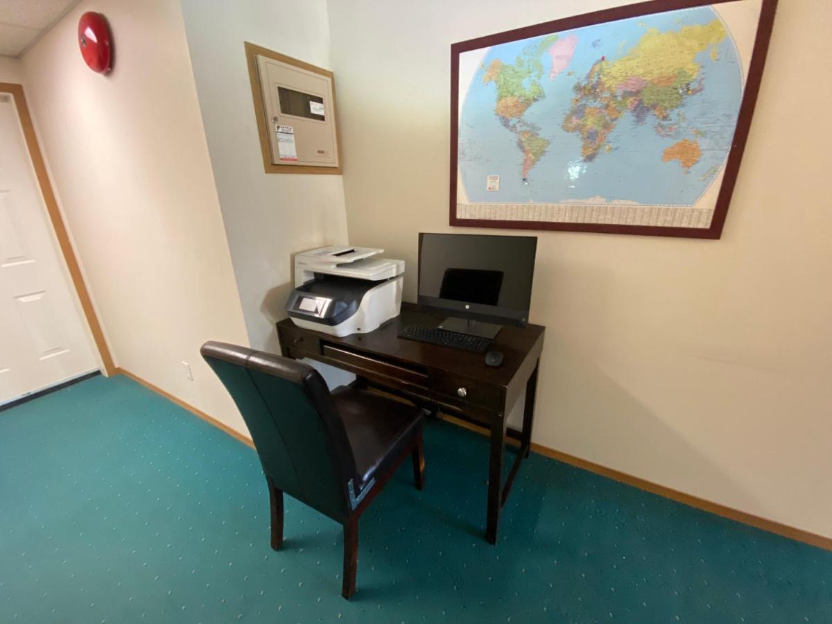 Chalet Continental Motel Valemount Luaran gambar